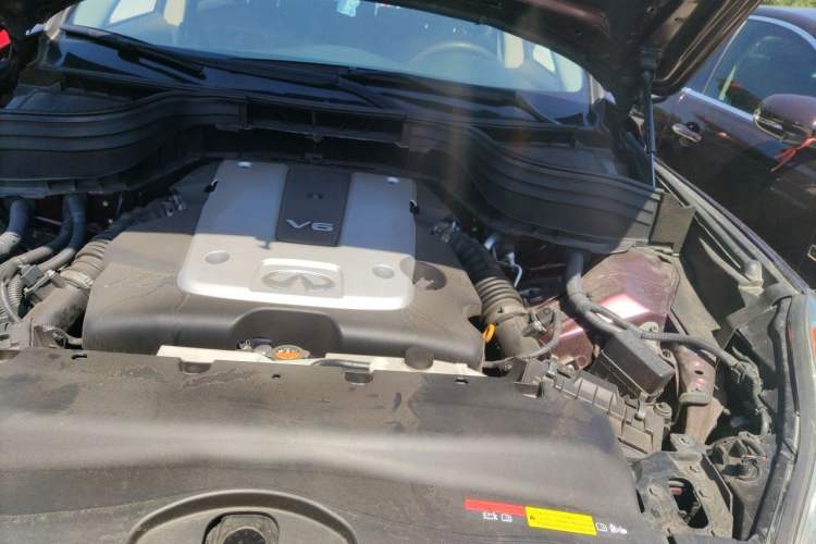 Used Infiniti QX50 2015 2.5L Comfort Edition Engine Bay Left