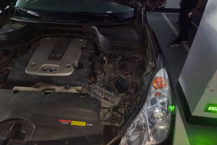 Used Infiniti QX50 2015 2.5L Comfort Edition Engine Bay Left