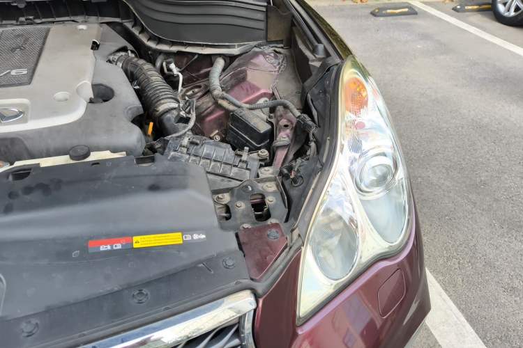Used Infiniti QX50 2015 2.5L Enjoyment Edition Engine Bay Left