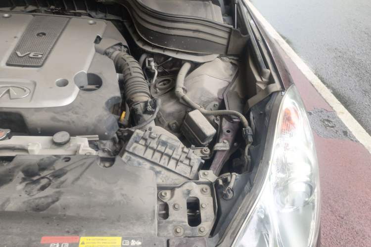 Used Infiniti QX50 2015 2.5L Comfort Edition Engine Bay Left