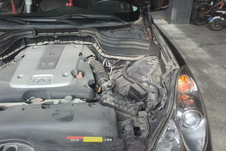 Used Infiniti QX50 2015 2.5L Luxury Edition Engine Bay Left