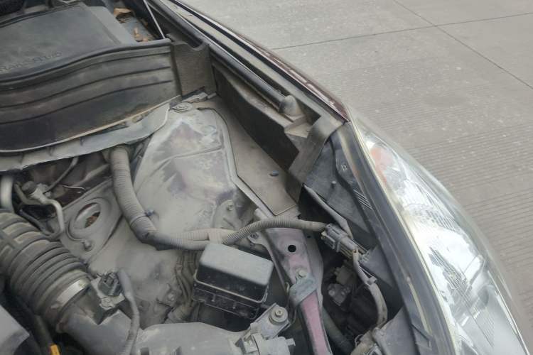 Used Infiniti QX50 2015 2.5L Comfort Edition Engine Bay Left