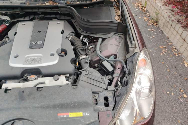 Used Infiniti QX50 2015 2.5L Comfort Edition Engine Bay Left