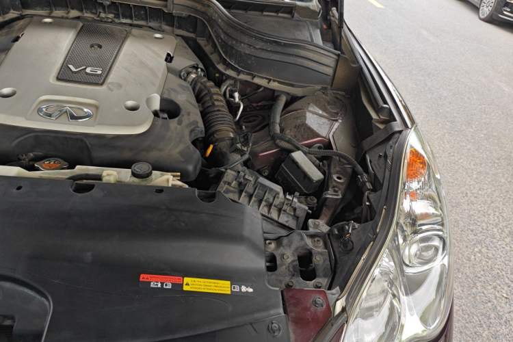 Used Infiniti QX50 2015 2.5L Comfort Edition Engine Bay Left