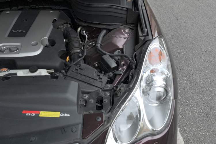 Used Infiniti QX50 2015 2.5L Comfort Edition Engine Bay Left