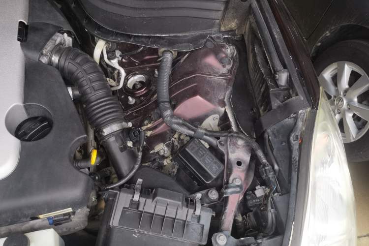 Used Infiniti QX50 2015 2.5L Enjoyment Edition Engine Bay Left