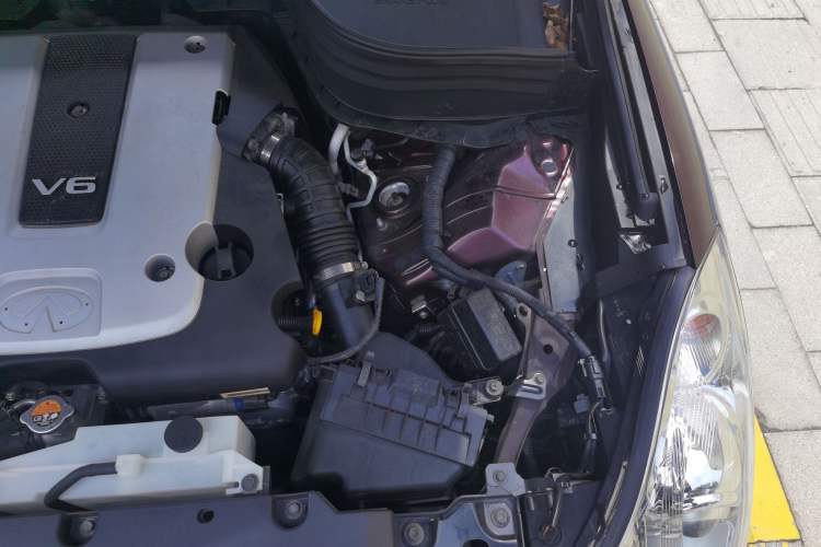 Used Infiniti QX50 2015 2.5L Enjoyment Edition Engine Bay Left