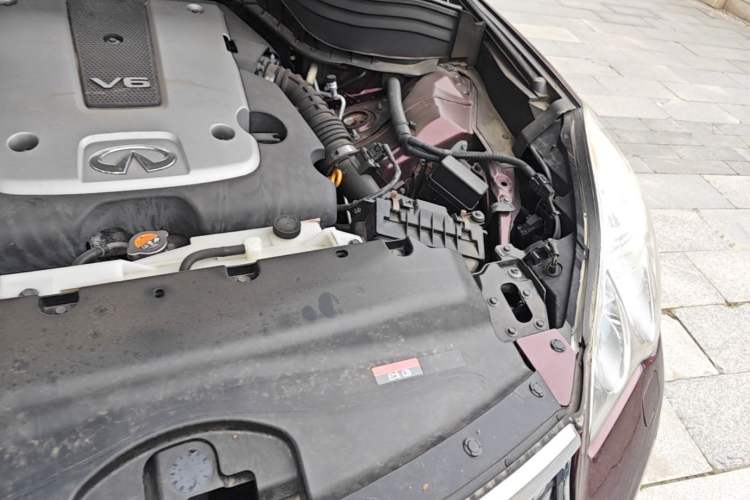 Used Infiniti QX50 2015 2.5L Enjoyment Edition Engine Bay Left