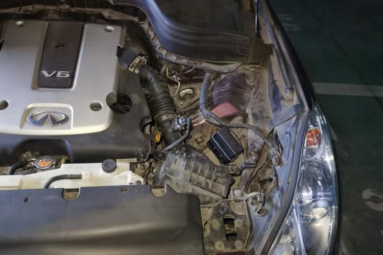 Used Infiniti QX50 2015 2.5L Enjoyment Edition Engine Bay Left