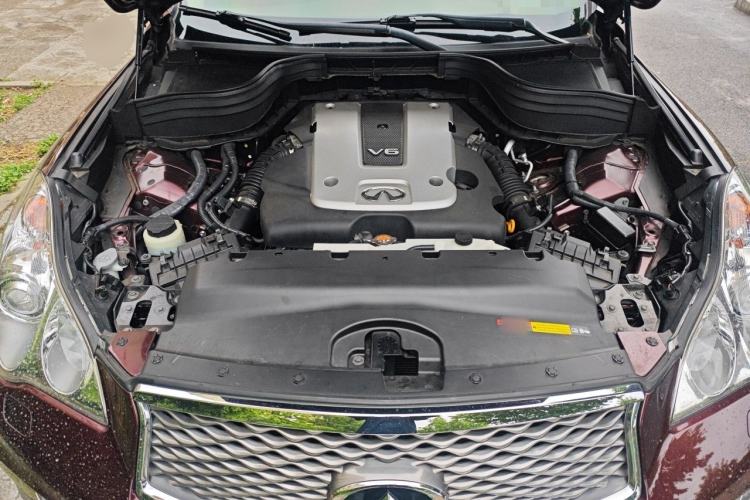 Used Infiniti QX50 2015 2.5L Enjoyment Edition Engine Bay