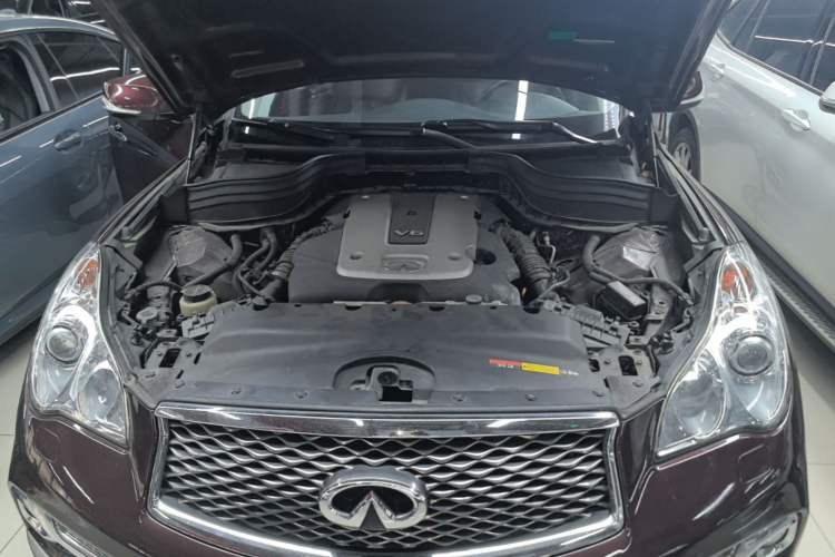 Used Infiniti QX50 2015 2.5L Enjoyment Edition Engine Bay