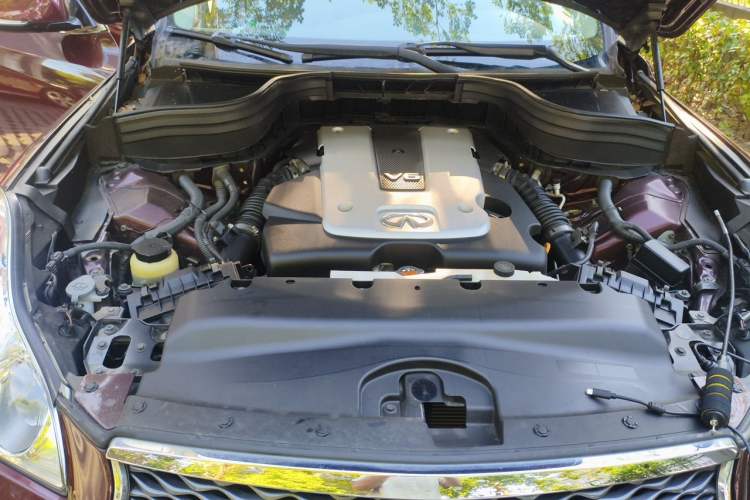 Used Infiniti QX50 2015 2.5L Enjoyment Edition Engine Bay