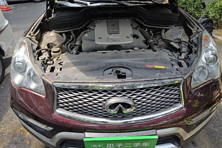 Used Infiniti QX50 2015 2.5L Comfort Edition Engine Bay