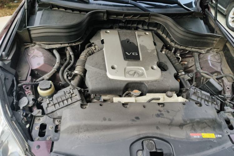 Used Infiniti QX50 2015 2.5L Enjoyment Edition Engine Bay