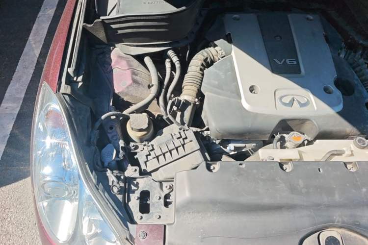 Used Infiniti QX50 2015 2.5L Luxury Edition Engine Bay Right