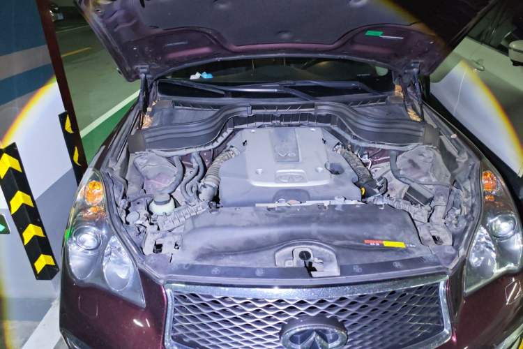 Used Infiniti QX50 2015 2.5L Comfort Edition Engine Bay Right