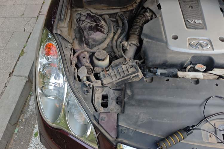 Used Infiniti QX50 2015 2.5L Luxury Edition Engine Bay Right
