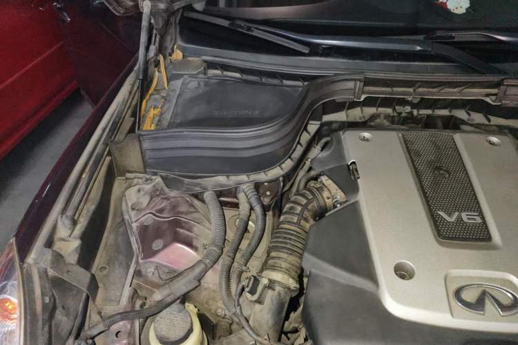 Used Infiniti QX50 2015 2.5L Luxury Edition Engine Bay Right