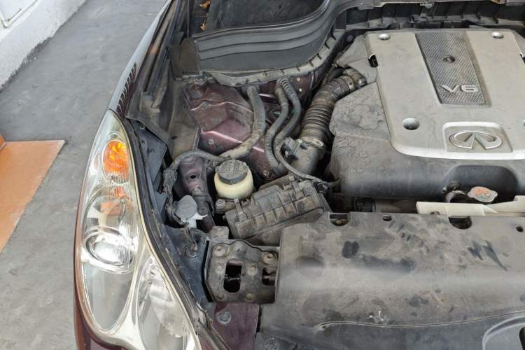 Used Infiniti QX50 2015 2.5L Luxury Edition Engine Bay Right