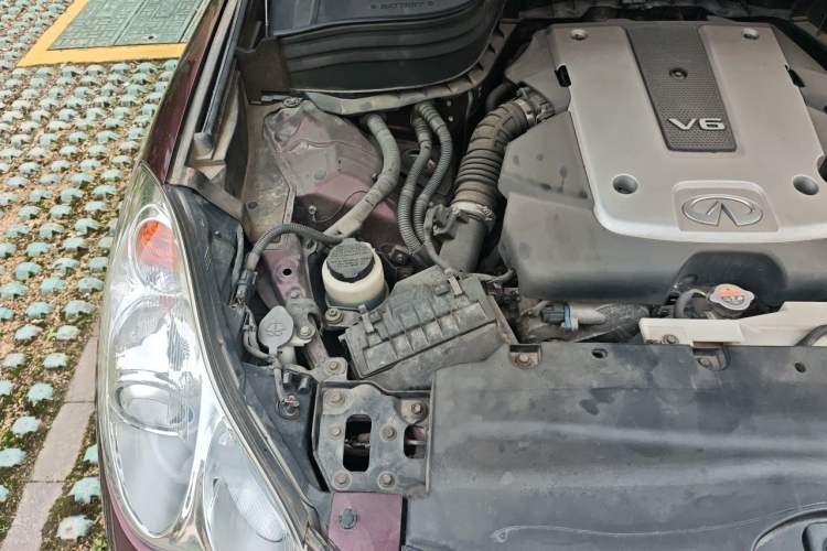 Used Infiniti QX50 2015 2.5L Enjoyment Edition Engine Bay Right