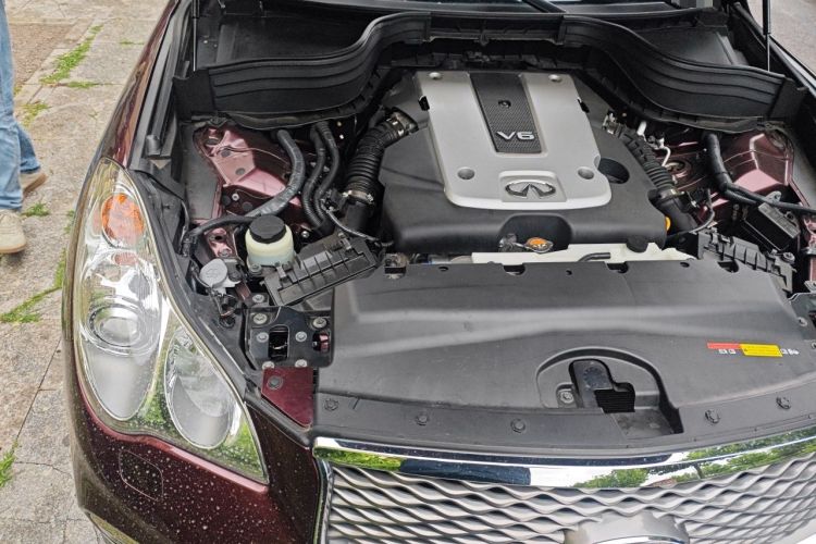 Used Infiniti QX50 2015 2.5L Enjoyment Edition Engine Bay Right
