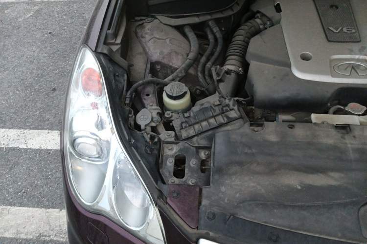 Used Infiniti QX50 2015 2.5L Luxury Edition Engine Bay Right