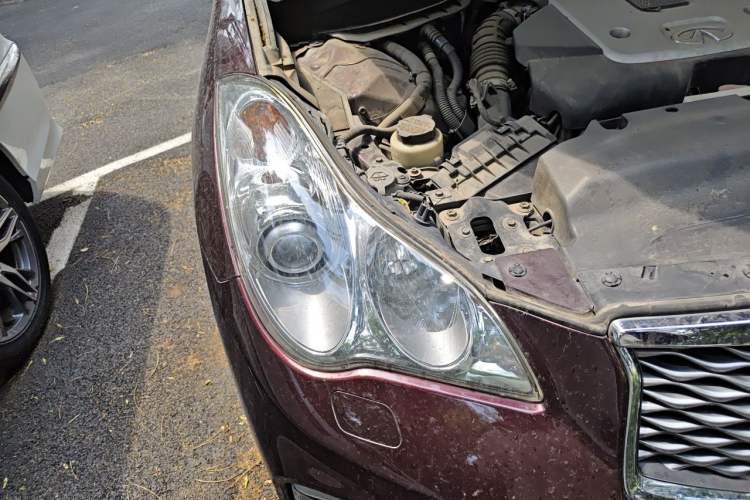 Used Infiniti QX50 2015 2.5L Comfort Edition Engine Bay Right