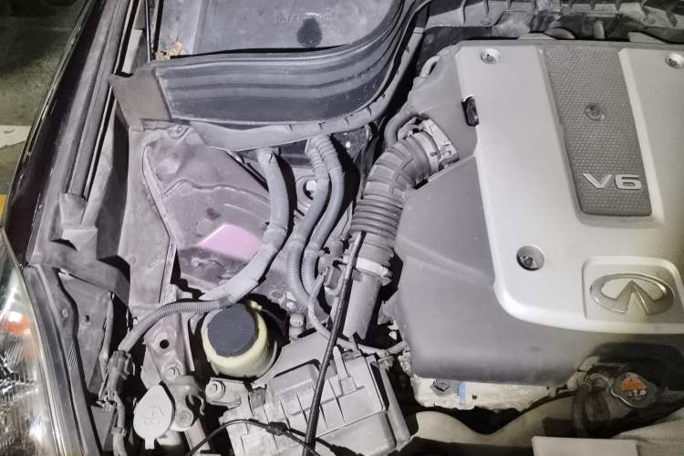 Used Infiniti QX50 2015 2.5L Luxury Edition Engine Bay Right