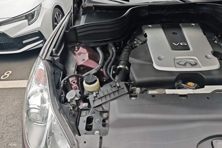 Used Infiniti QX50 2015 2.5L Enjoyment Edition Engine Bay Right