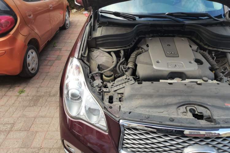 Used Infiniti QX50 2015 2.5L Comfort Edition Engine Bay Right