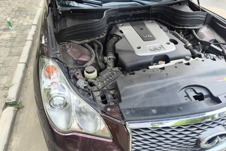 Used Infiniti QX50 2015 2.5L Luxury Edition Engine Bay Right