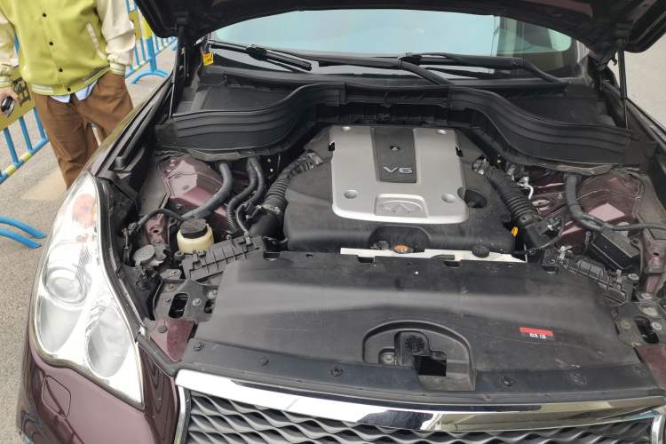 Used Infiniti QX50 2015 2.5L Comfort Edition Engine Bay Right