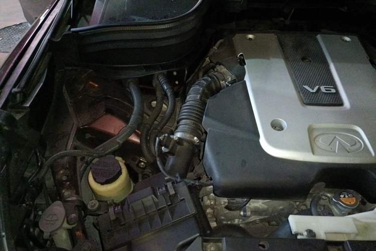 Used Infiniti QX50 2015 2.5L Comfort Edition Engine Bay Right