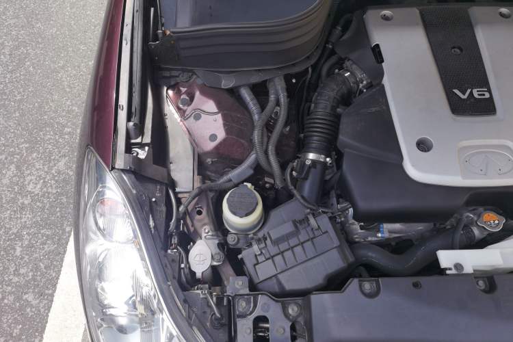 Used Infiniti QX50 2015 2.5L Enjoyment Edition Engine Bay Right