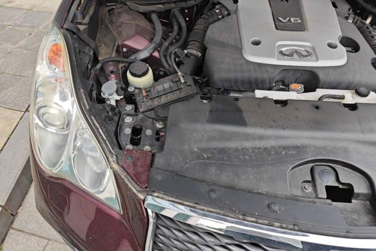 Used Infiniti QX50 2015 2.5L Enjoyment Edition Engine Bay Right