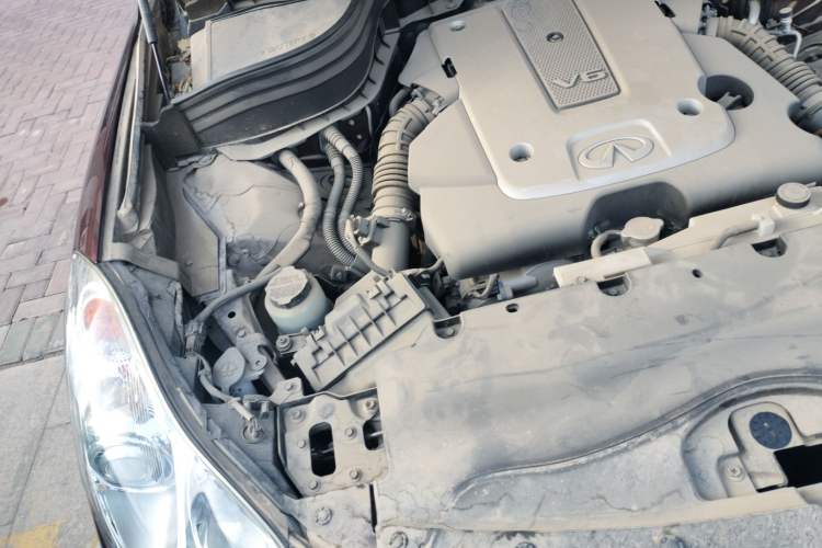Used Infiniti QX50 2015 2.5L Comfort Edition Engine Bay Right