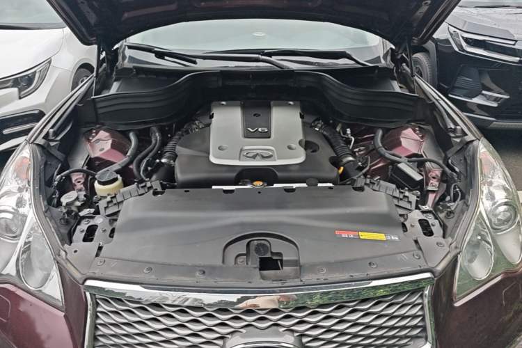Used Infiniti QX50 2015 2.5L Enjoyment Edition Engine Bay