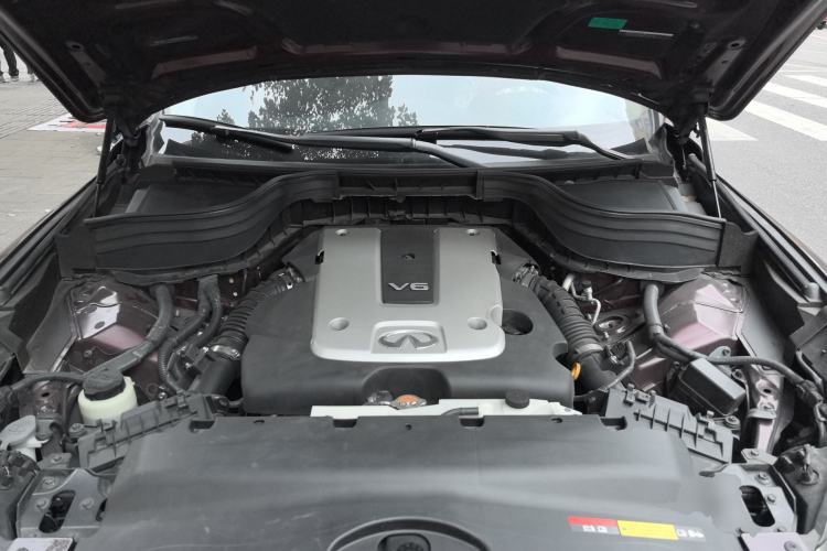 Used Infiniti QX50 2015 2.5L Comfort Edition Engine Bay