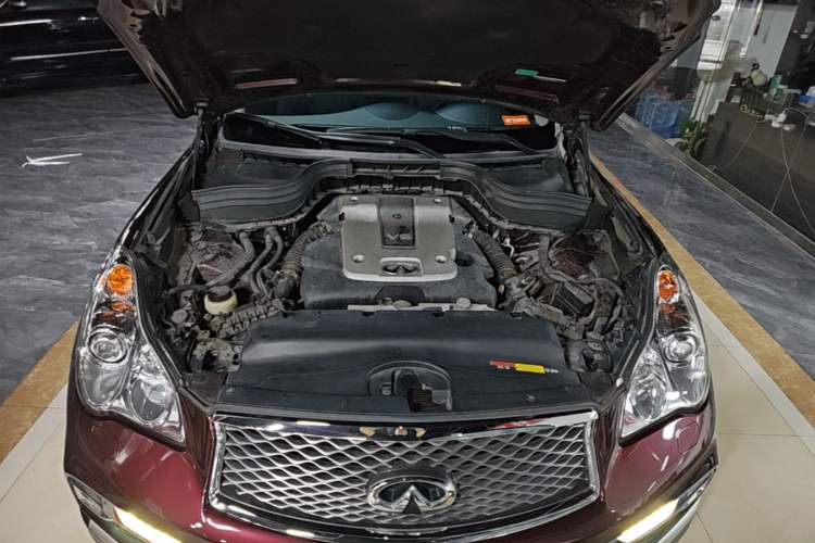 Used Infiniti QX50 2015 2.5L Enjoyment Edition Engine Bay