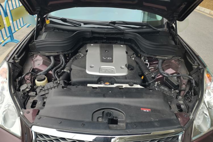 Used Infiniti QX50 2015 2.5L Comfort Edition Engine Bay