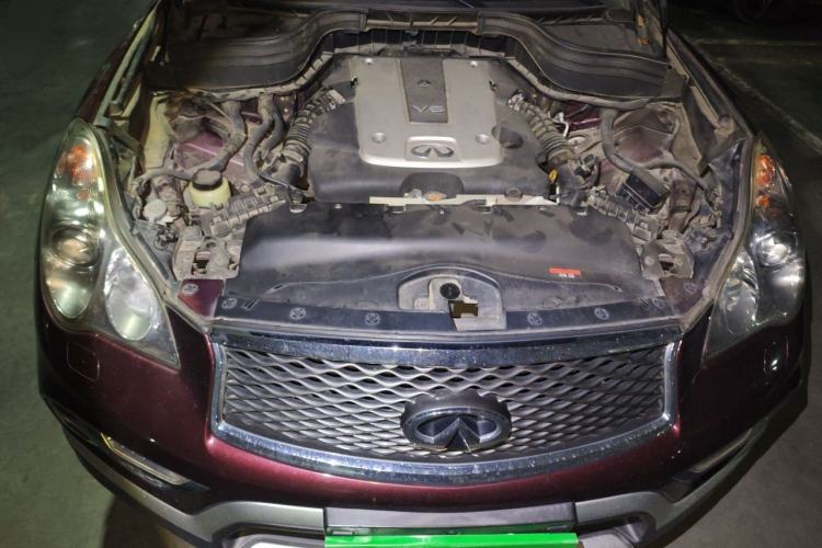 Used Infiniti QX50 2015 2.5L Enjoyment Edition Engine Bay
