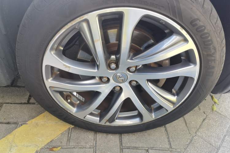 Used Infiniti QX50 2015 2.5L Deluxe Edition Exterior 1