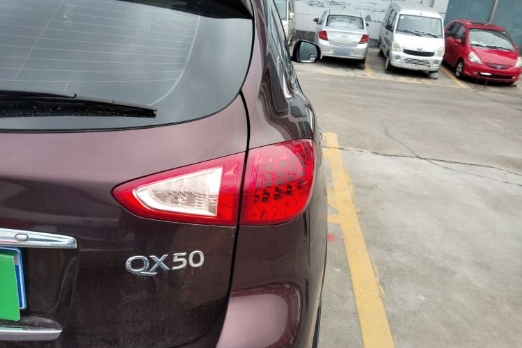 Used Infiniti QX50 2015 2.5L Enjoyment Edition Exterior 3