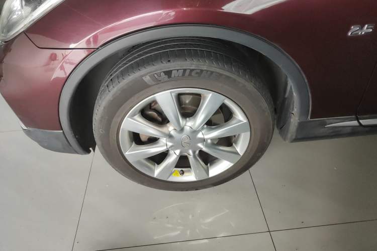 Used Infiniti QX50 2015 2.5L Enjoyment Edition Exterior 4