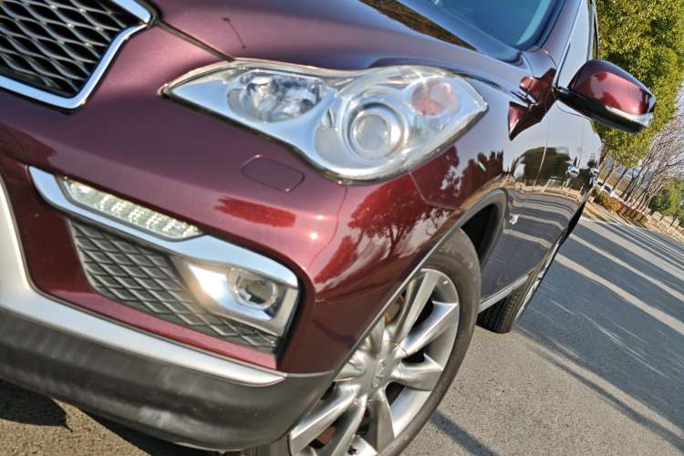 Used Infiniti QX50 2015 2.5L Enjoyment Edition Exterior 4