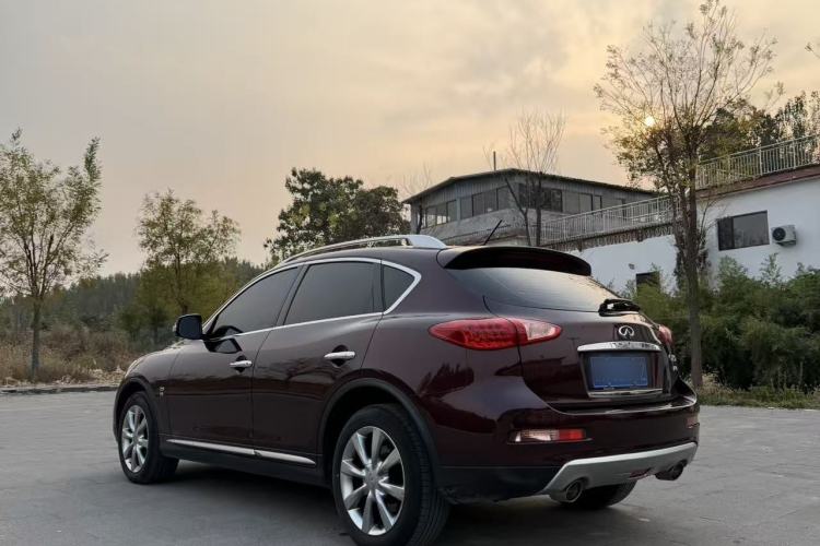 Used Infiniti QX50 2015 2.5L Comfort Edition Exterior 4