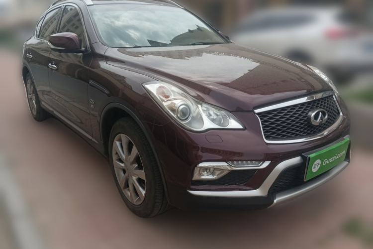 Used Infiniti QX50 2015 2.5L Comfort Edition Front Right 45 Deg