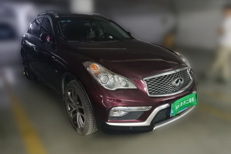 Used Infiniti QX50 2015 2.5L Luxury Edition Front Right 45 Deg