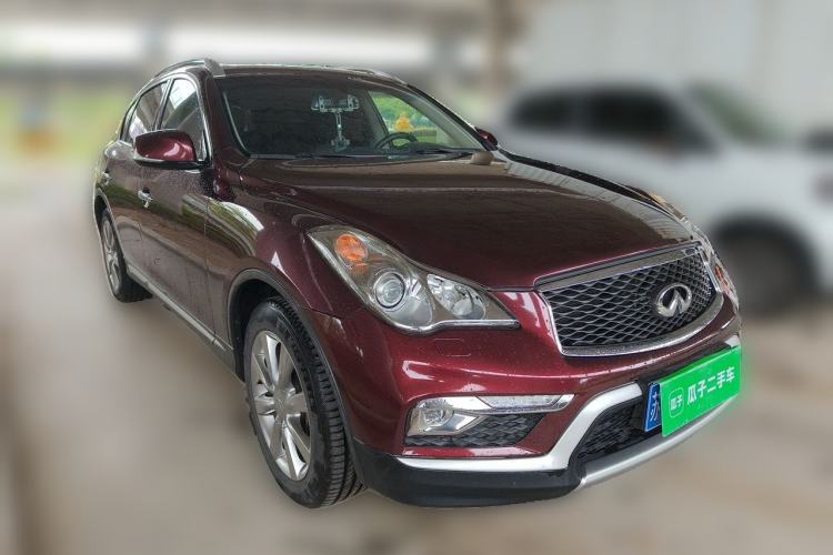 Used Infiniti QX50 2015 2.5L Comfort Edition Front Right 45 Deg