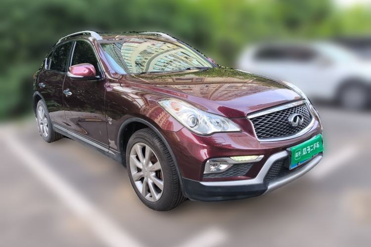 Used Infiniti QX50 2015 2.5L Enjoyment Edition Front Right 45 Deg